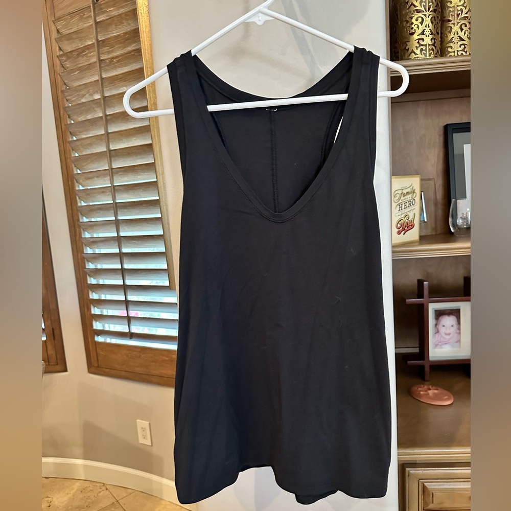 Lululemon tank top